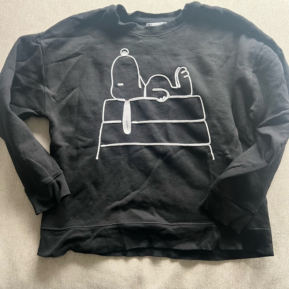 Zara Women’s Medium Snoopy Sweater